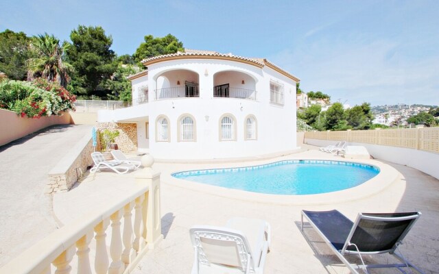 Villablanc - holiday home with private swimming pool in Benissa