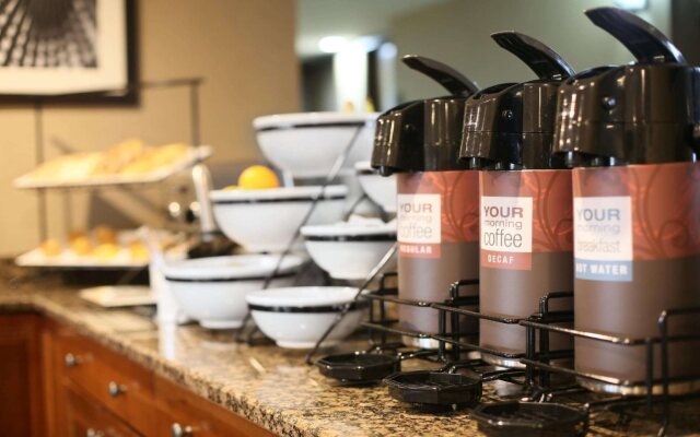 Comfort Inn & Suites Leeds I-20