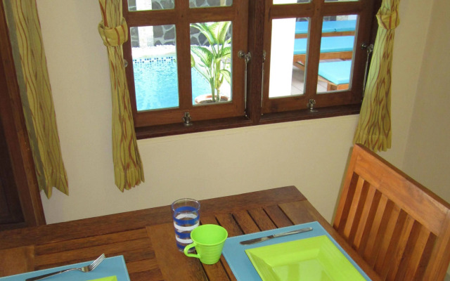 Lovina Oasis
