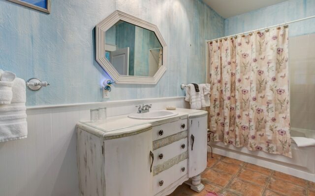 Anchor Inn NSB Bed & Breakfast