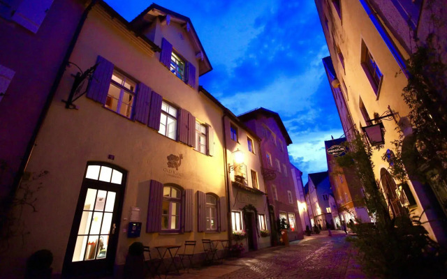 Old Kings Design Hostel