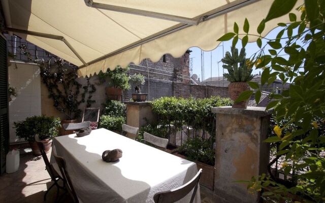 Princely Penthouse on the Pilgrims' Way