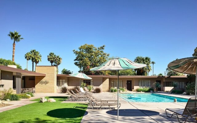 The Hideaway 21 and Over