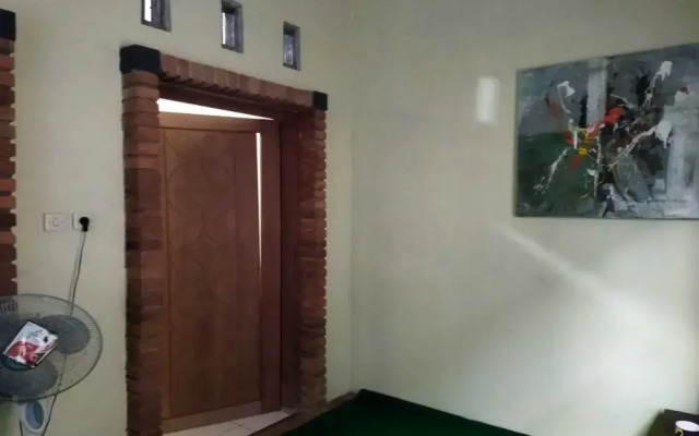 Borobudur Kampung Homestay - Karsidi