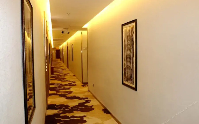 James Joyce Coffetel Chongqing Jiefangbei Pedestri