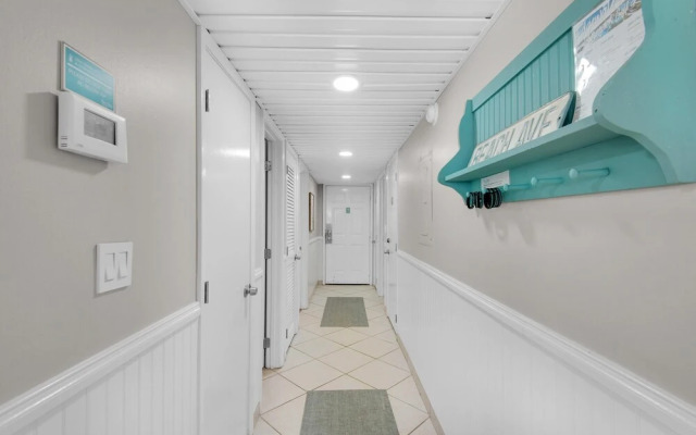 Edgewater Tower 2-408