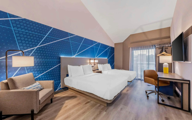 Comfort Inn & Suites Irvine Spectrum