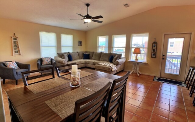 Just Beachy 2 - 3 Br Home