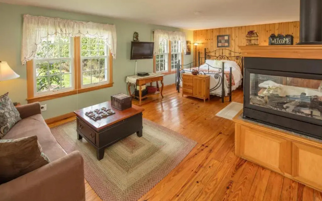Cloran Mansion Bed & Breakfast