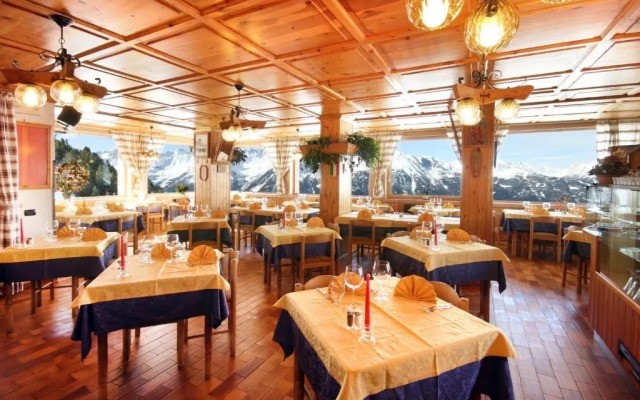 Chalet Dei Rododendri