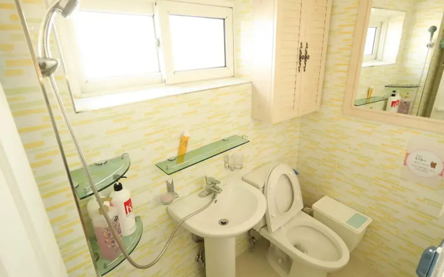 Linker Party House - Hostel