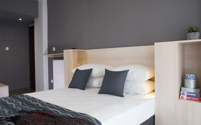Polis Apartments
