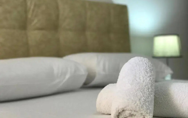 Sunny Bay Apartments