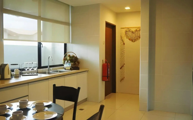 Samsuria Beach Resort & Residence