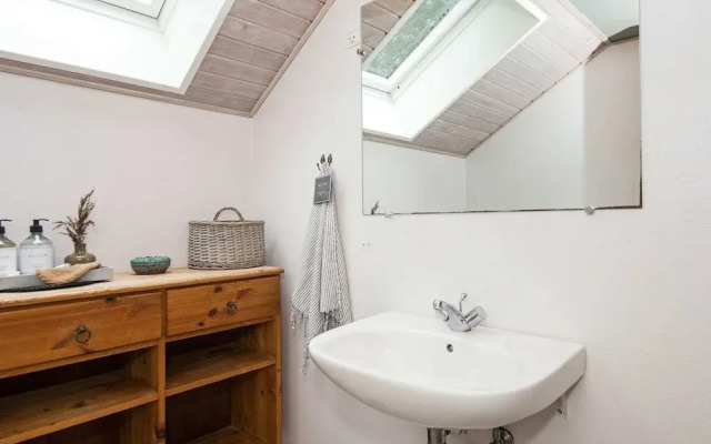 10 Person Holiday Home in Henne