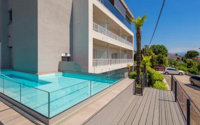 Apartments Rona Ičići