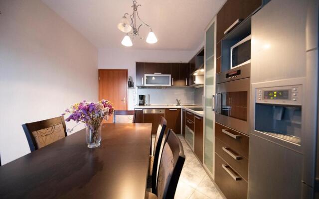 City&Sea view 2BR 4+2