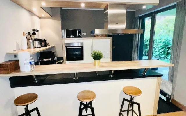 Chic one bedroom with parking&terrace