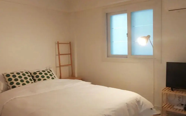 Ulsan Dalbit Eunhasu Guest House