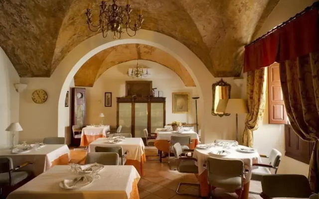 Hotel Rural La Casa de Pasarón