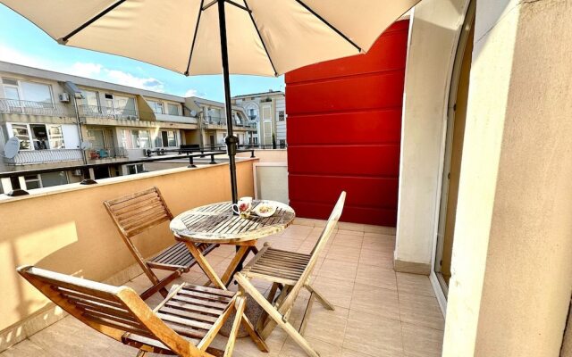 Menada Apartments in Messembria Resort