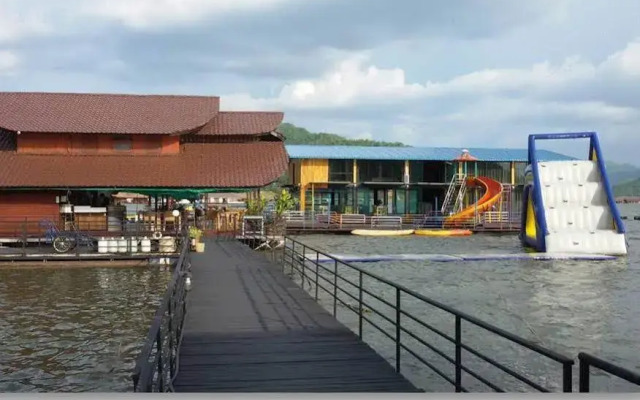 Siam Silver Lake Resort