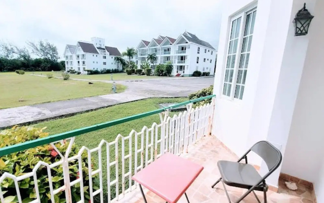 Oceanview Apt - Montego Bay, Ja, Pool, Bar, Beach