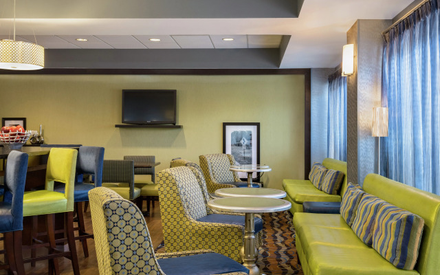Hampton Suites Birmingham Hoover