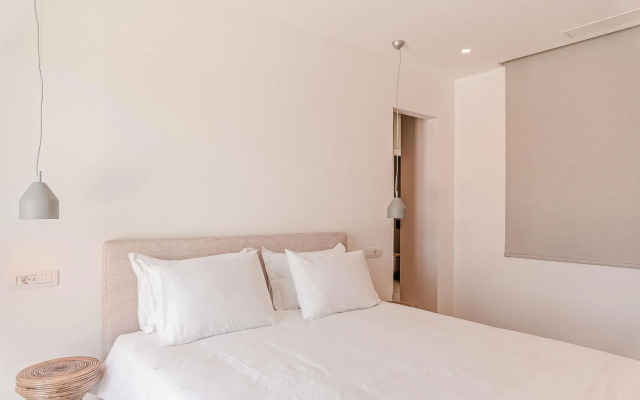 Amarelo Suites