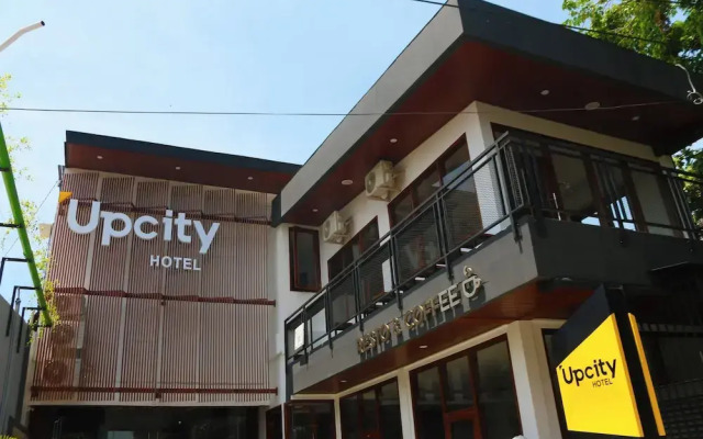 Upcity Hotel By Sajiwa
