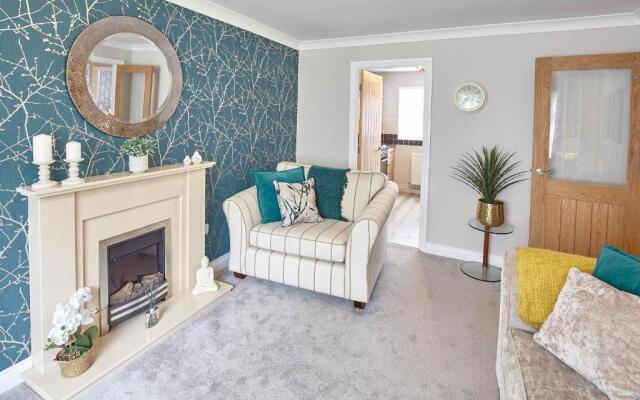 Host Stay Sandling Court