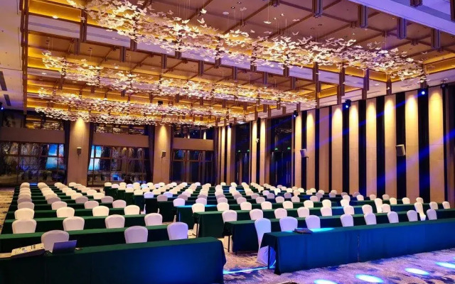 Country Garden Holiday Hot Spring Hotel