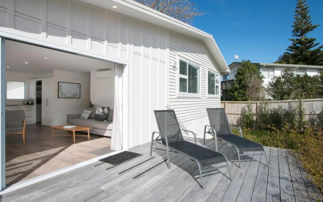 The Waihi Beach House - Waihi Beach Holiday Home