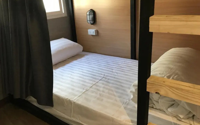 The 44 - Hostel
