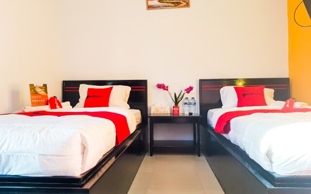 RedDoorz near RSUD Kota Luwuk