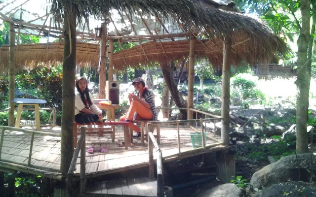 Baannumhoo Homestay Resort & Camping
