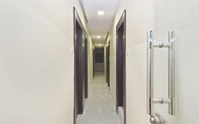 Hotel Royal Front by OYO Rooms