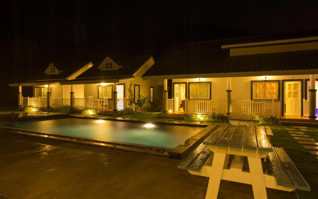 Suksompong Resort
