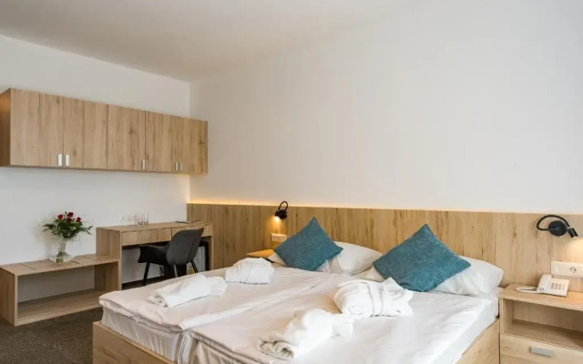 Akadémia Hotel