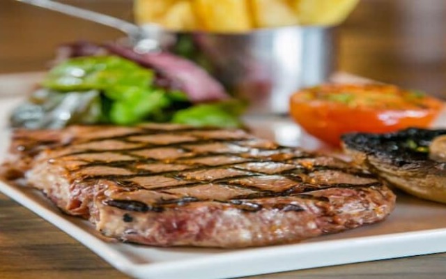 Three Horseshoes Country Inn and Spa