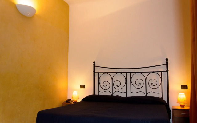 Red And Blues Music Hotel Genova