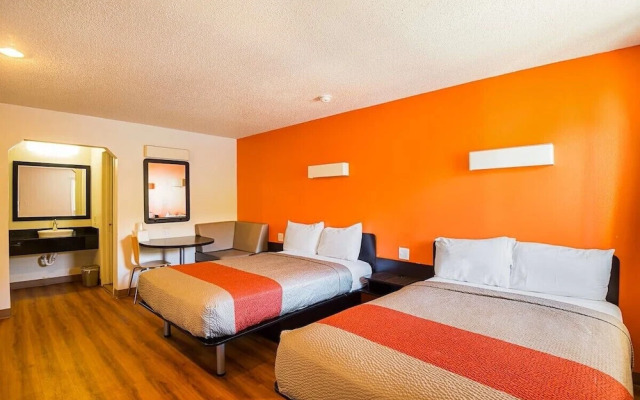 Economy Hotel Kansas City