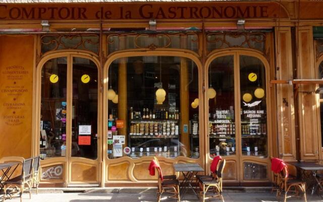 LOUVRESeine 1-minby Pad-à-Terre est '99 5 hotel standards