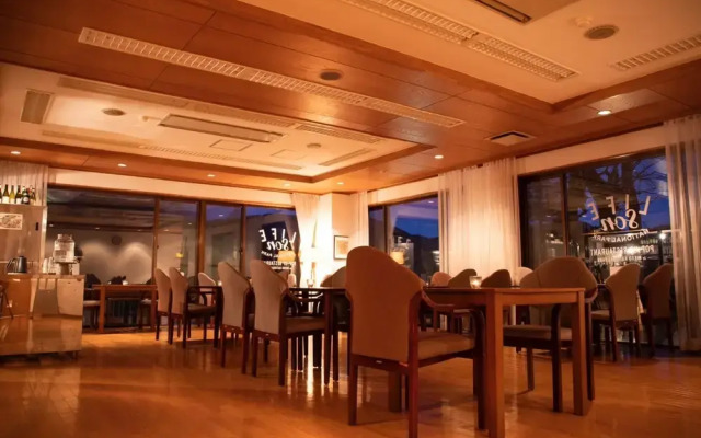 Lake Side Nikko Hotel