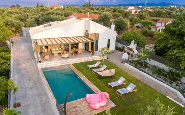Luxury Country House