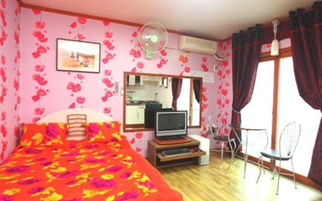 Muju Imperial Family Pensiion