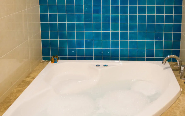 The Grand Mira Hotel