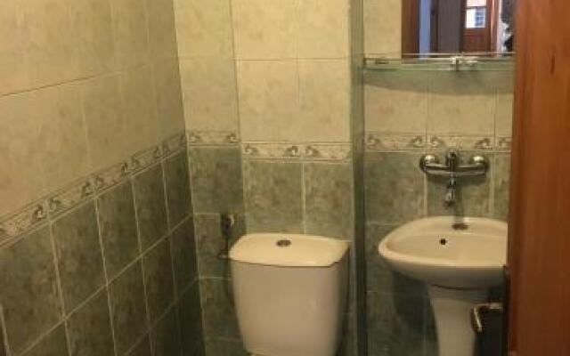 Toni's Guest House