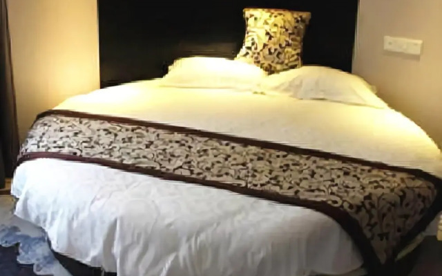 Weidu International Youth Hotel