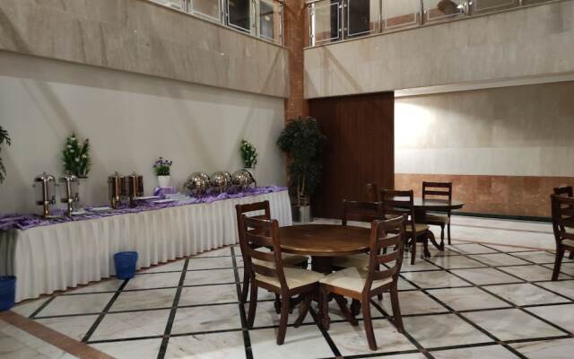Brzeen Hotel - Riyadh - فندق برزين الرياض